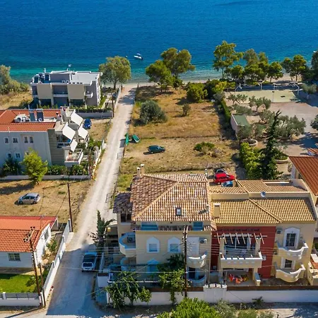 Beachfront Luxury Apartment